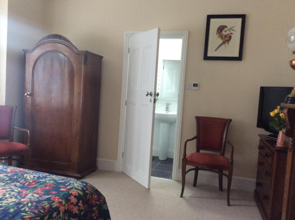 Heatherdene House Corfe Mullen Bagian luar foto