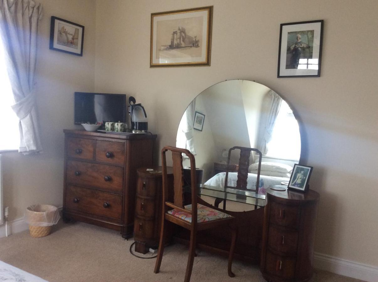 Heatherdene House Corfe Mullen Bagian luar foto