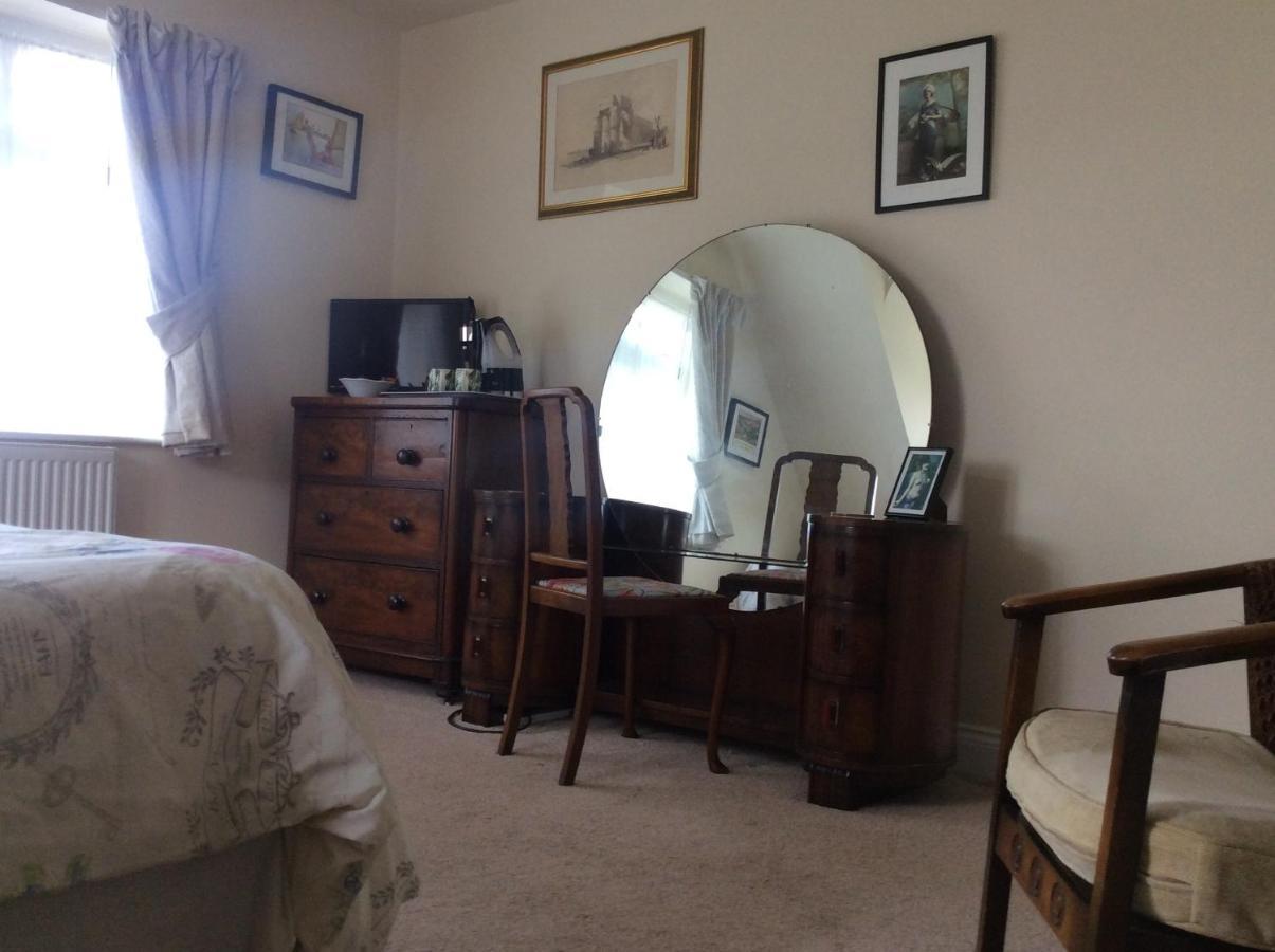 Heatherdene House Corfe Mullen Bagian luar foto
