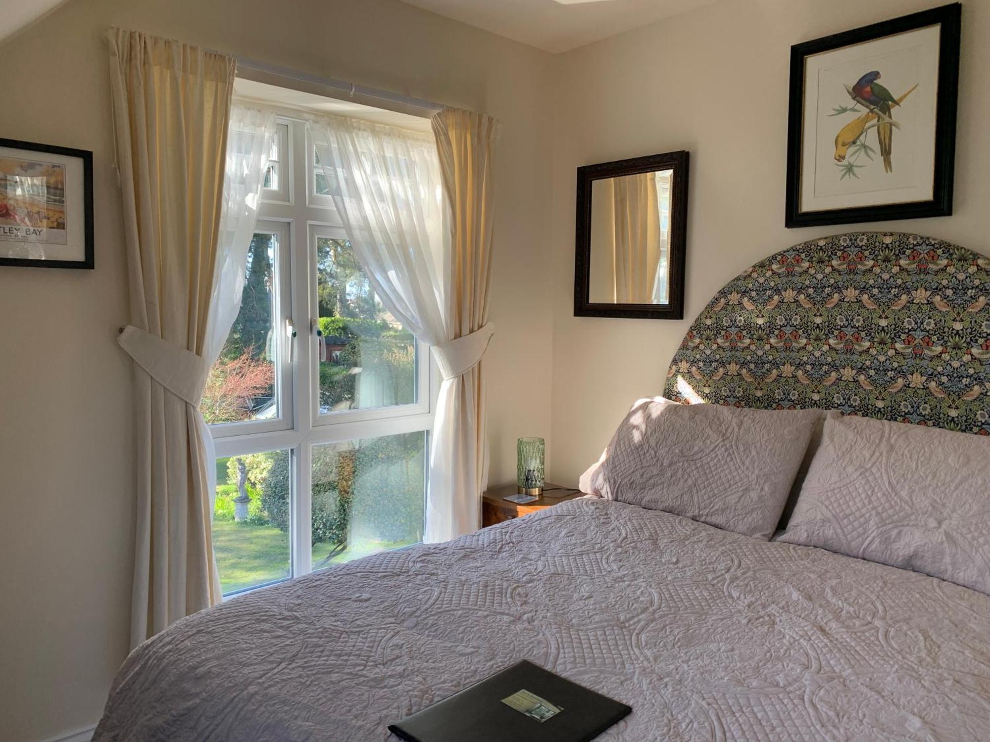 Heatherdene House Corfe Mullen Bagian luar foto